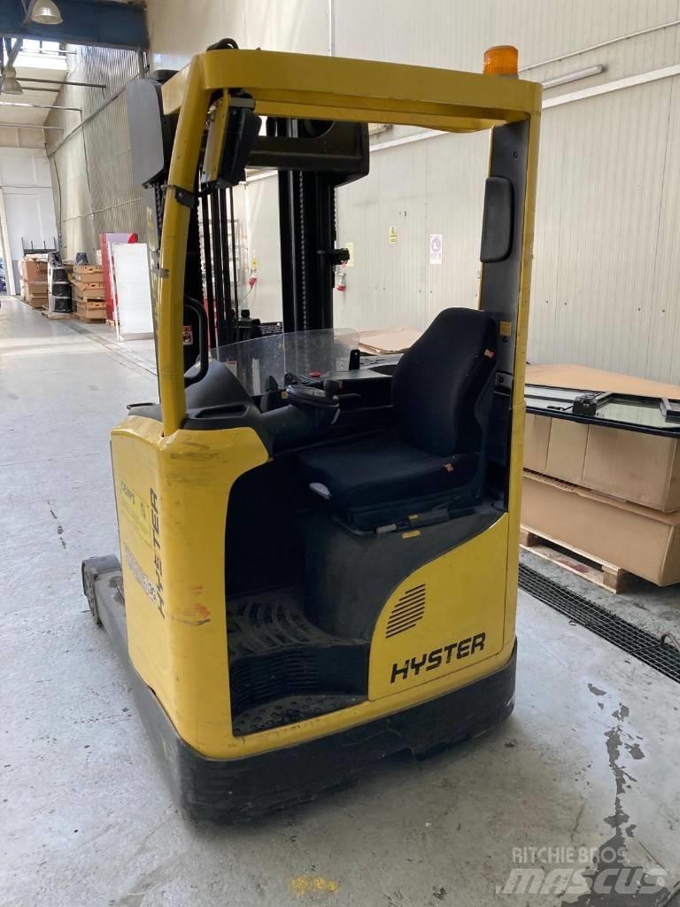 Hyster R 1.6 PYROBAN Reach trucks