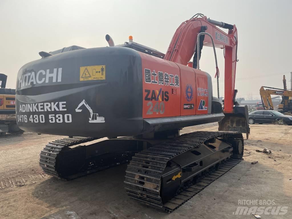 Hitachi 240 Mini excavators  7t - 12t