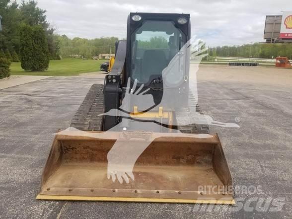 JCB 320T Skid Steer Loaders