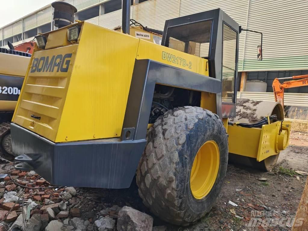 Bomag BW 217 Single drum rollers