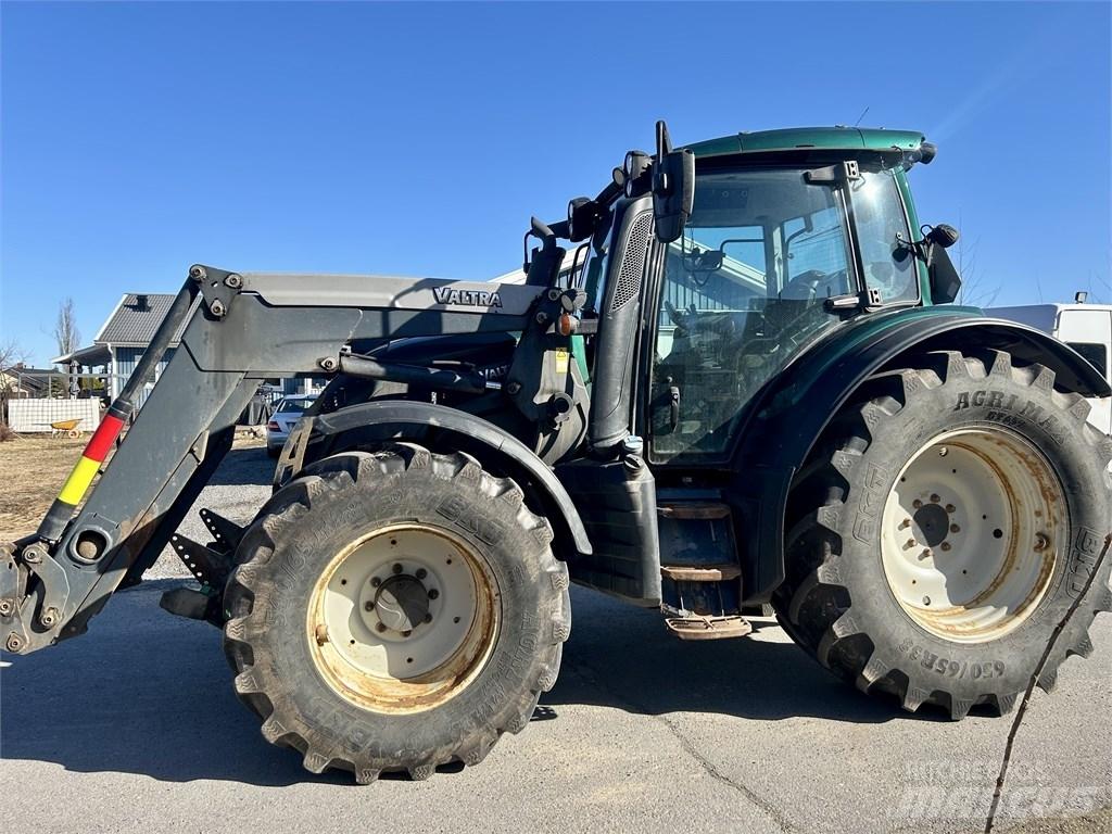 Valtra N 174 VERSU Tractors