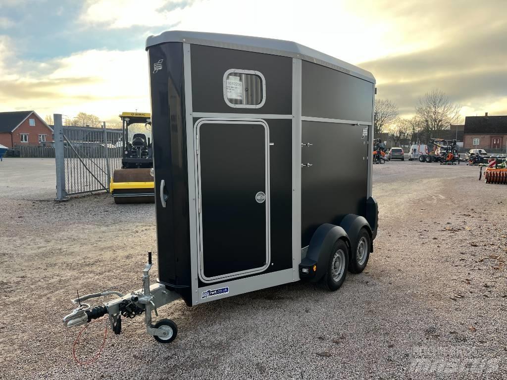 Ifor Williams HB 403 Livestock Trailers