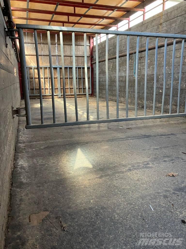 Veewagen  Livestock Trailers