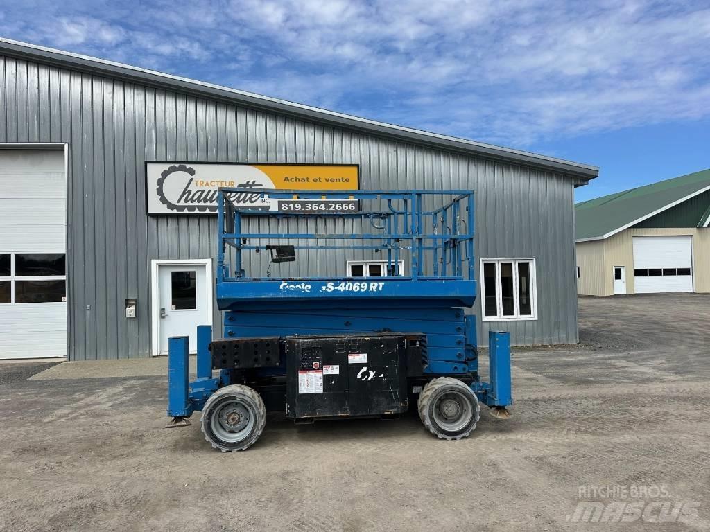 Genie GS 4069 RT Scissor Lifts