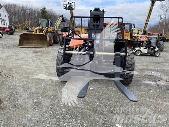 JLG 742 Telescopic Handlers