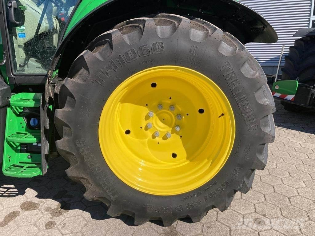 John Deere 6M125 Tractors