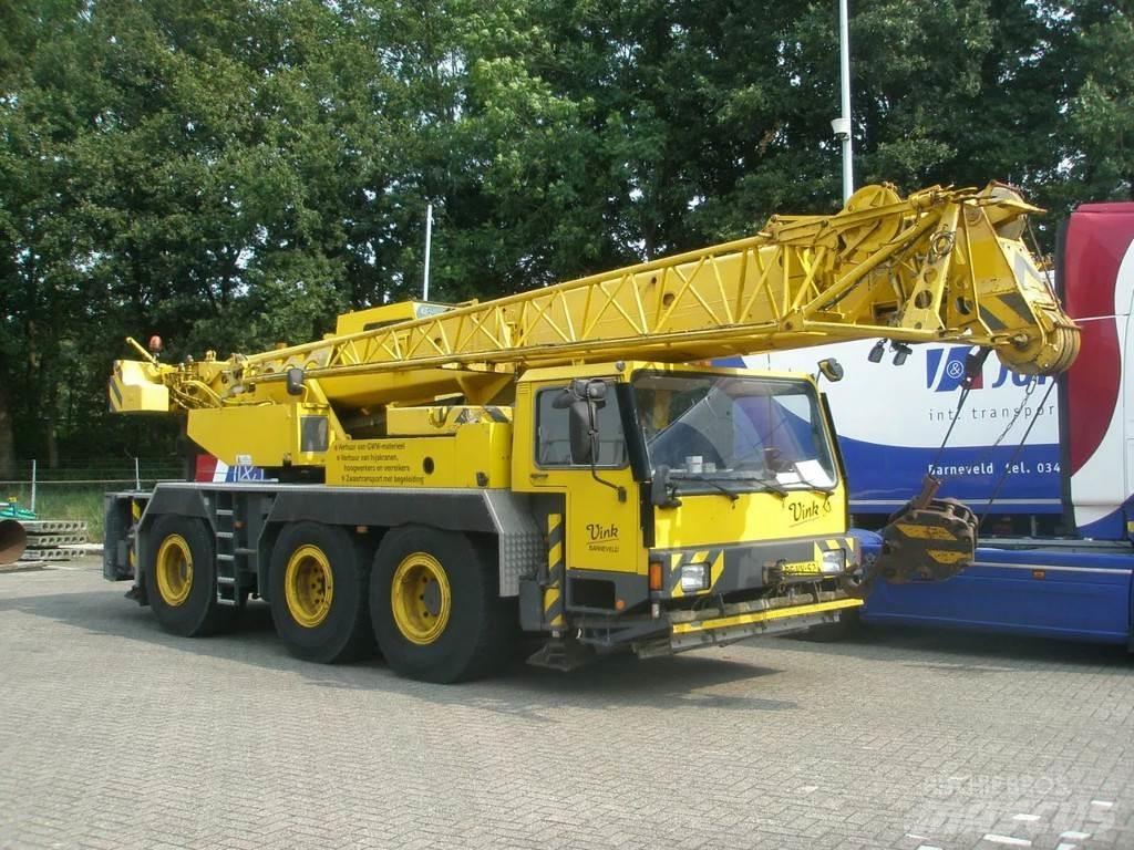 Liebherr LTM1040 Mobile and all terrain cranes