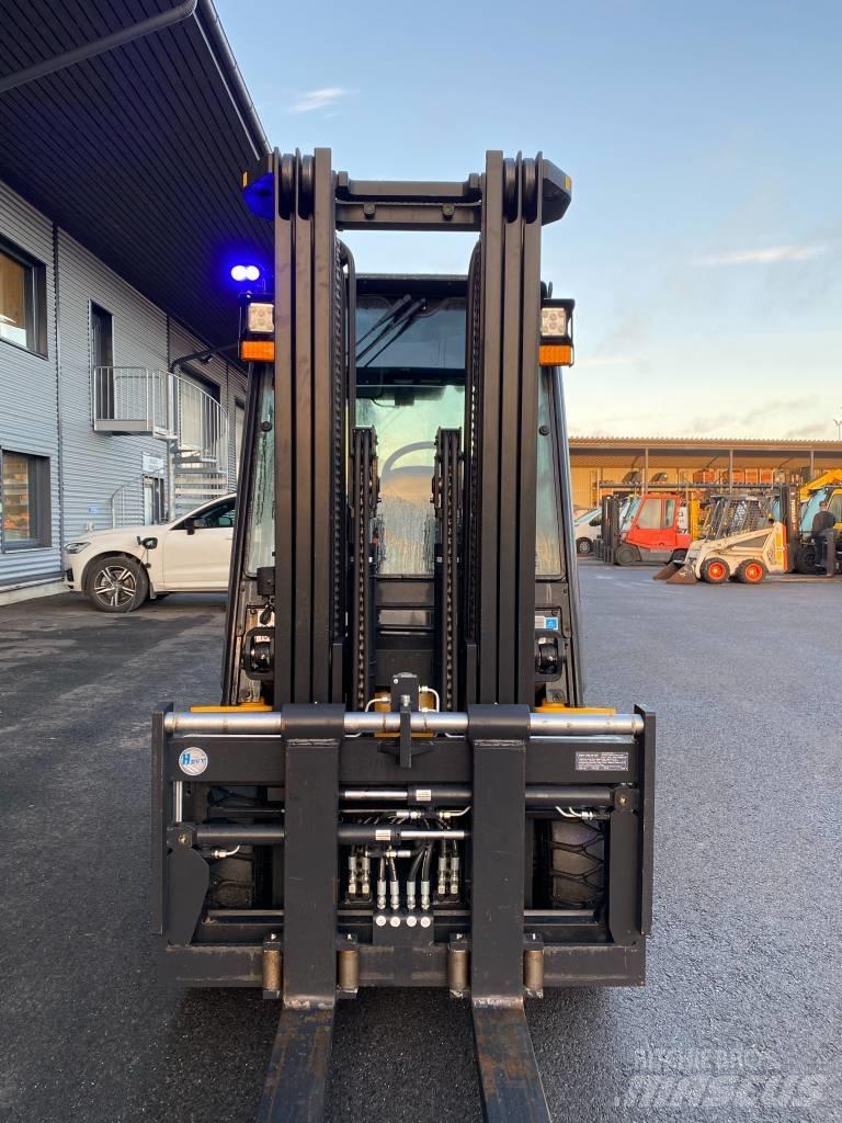 Hyundai 35DA-9 Diesel Forklifts