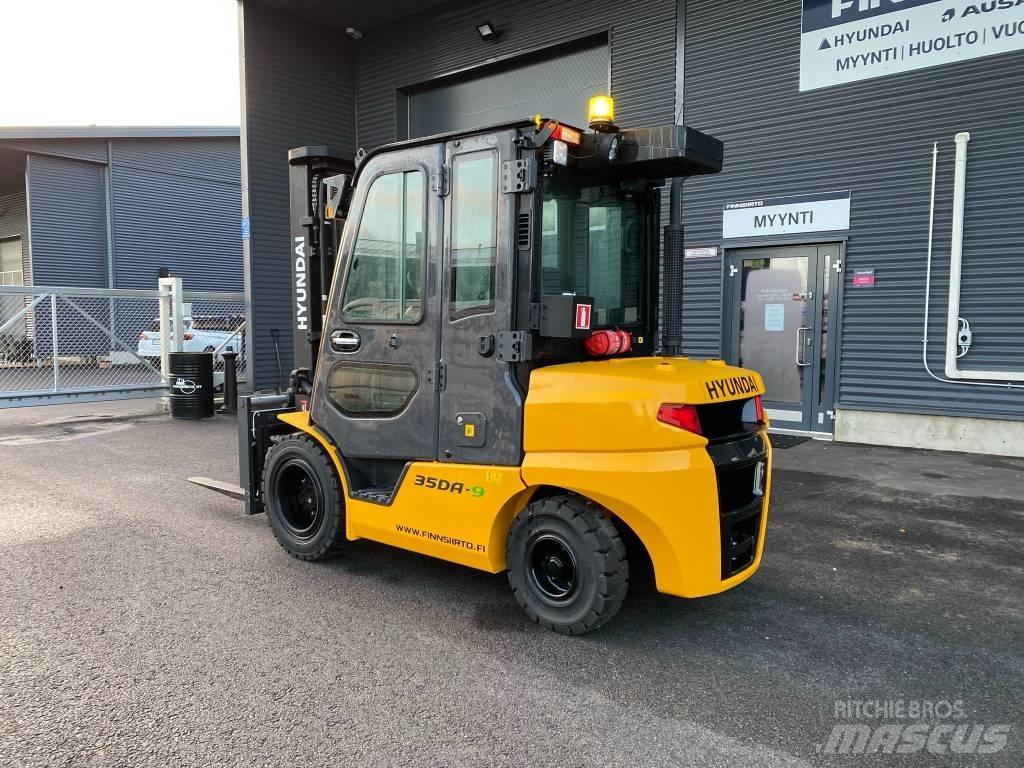 Hyundai 35DA-9 Diesel Forklifts