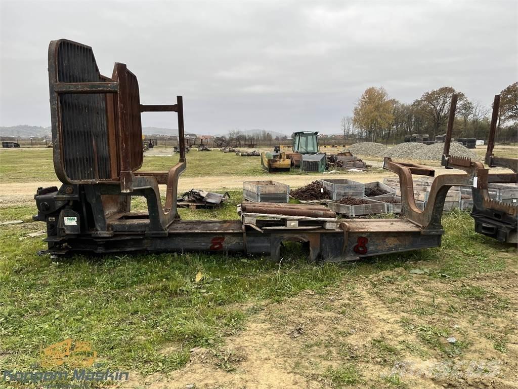 John Deere 1210E Other Components