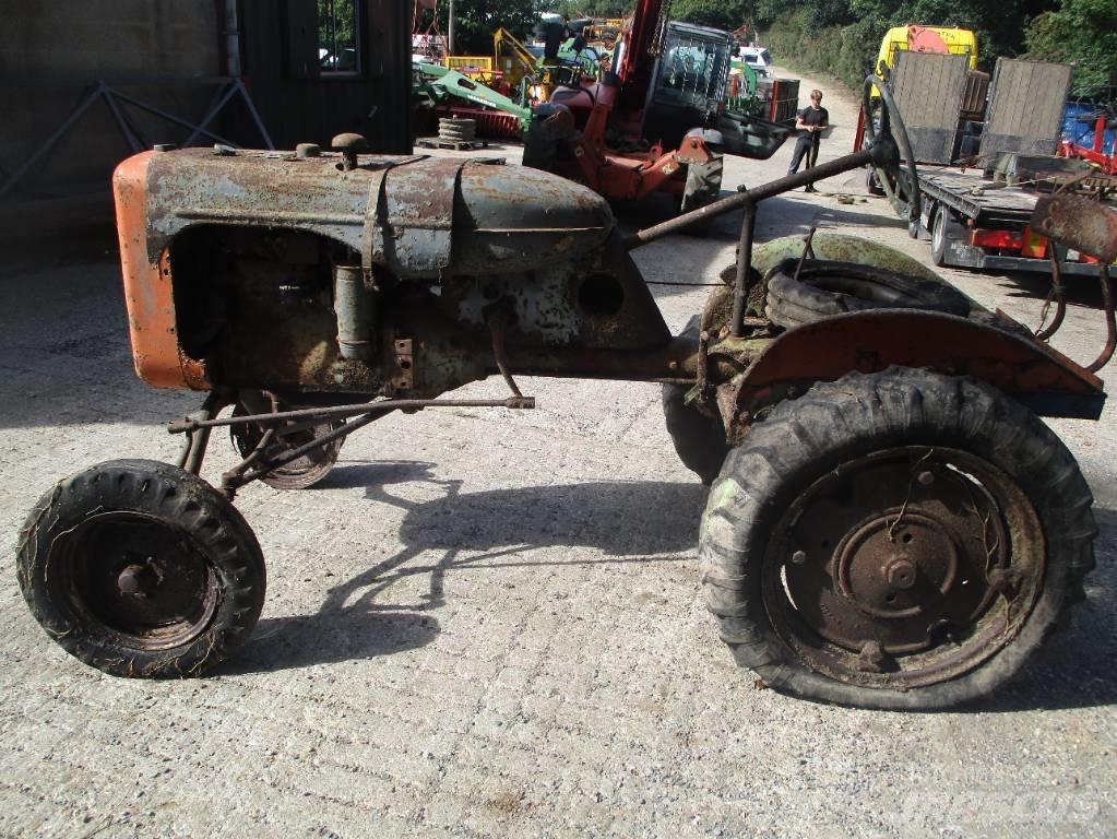 Allis-Chalmers B Tractors