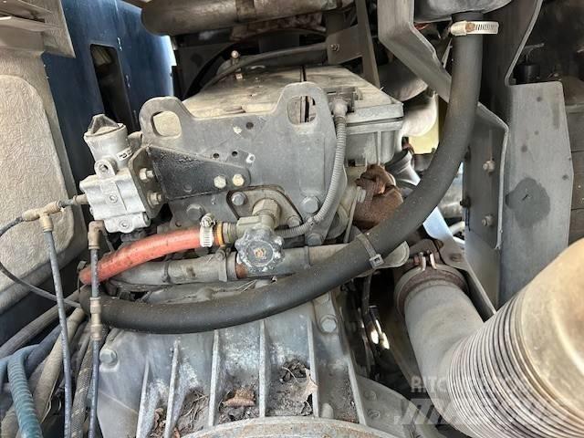 MB Crusher OM 926 LA Engines