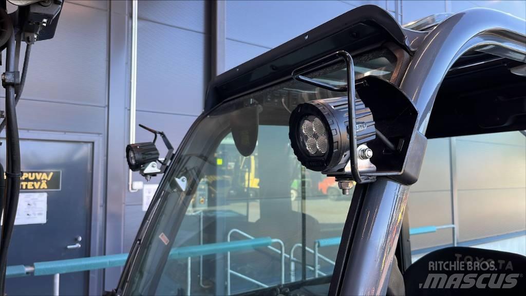 Toyota 02-8 FDF 18 Diesel Forklifts