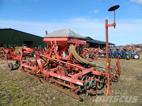 Kverneland Compakt Drills