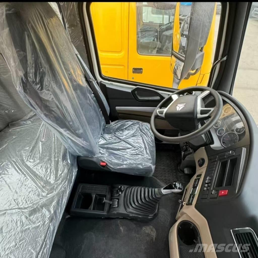 Howo 371 6x4 Conventional Trucks / Tractor Trucks
