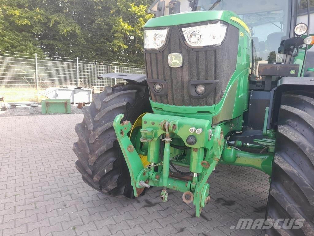 John Deere 6215 R Tractors