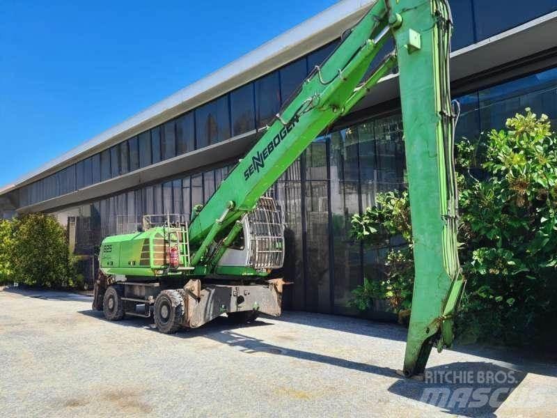 Sennebogen 825 Waste / Industry Handlers