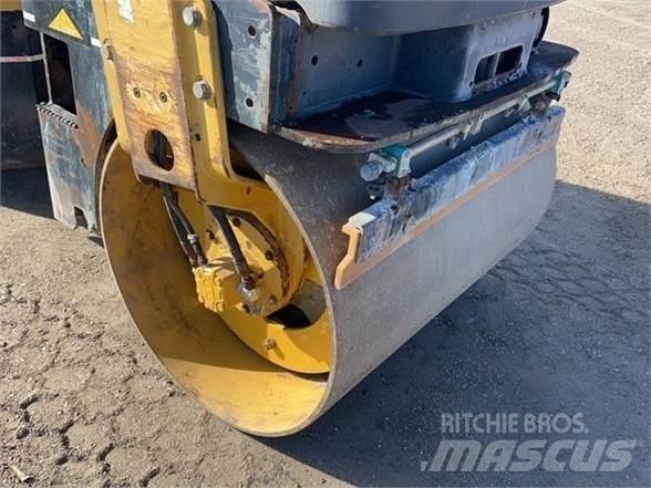 CAT CB-214E Single drum rollers