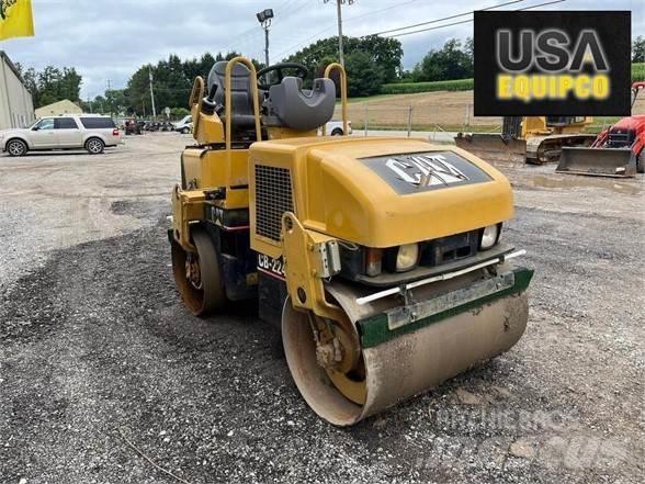 CAT CB-224E Single drum rollers