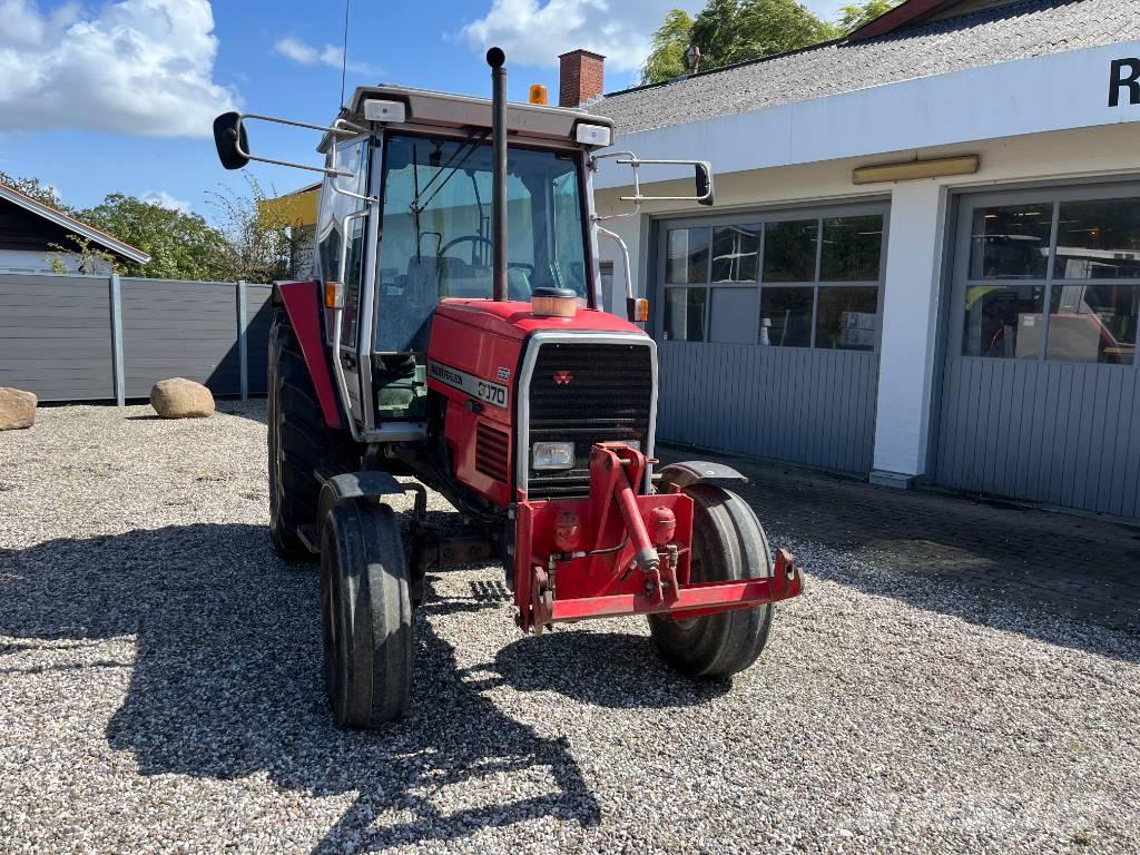 Massey Ferguson 3070 Tractors