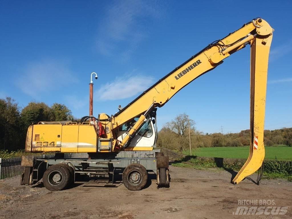 Liebherr A 934 C Waste / Industry Handlers