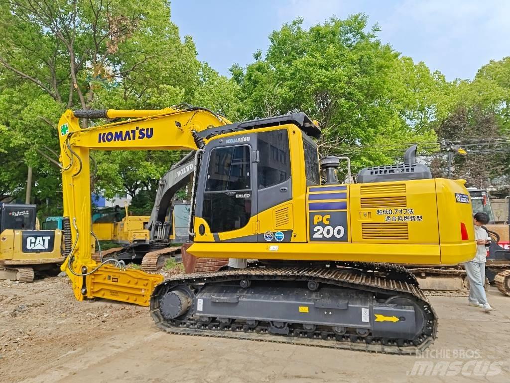 Komatsu PC 200-8 Crawler Excavators