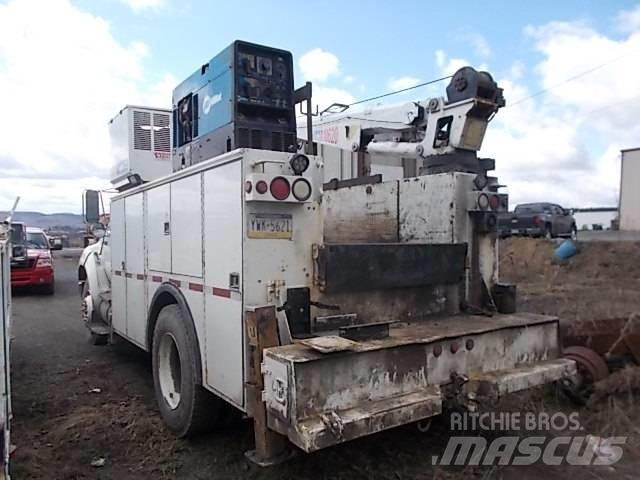 Ford 750 XLT Other Trucks