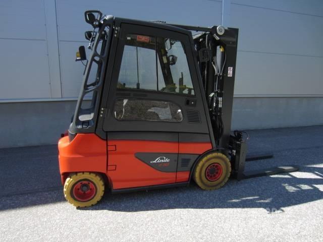 Linde E 30 Electric Forklifts