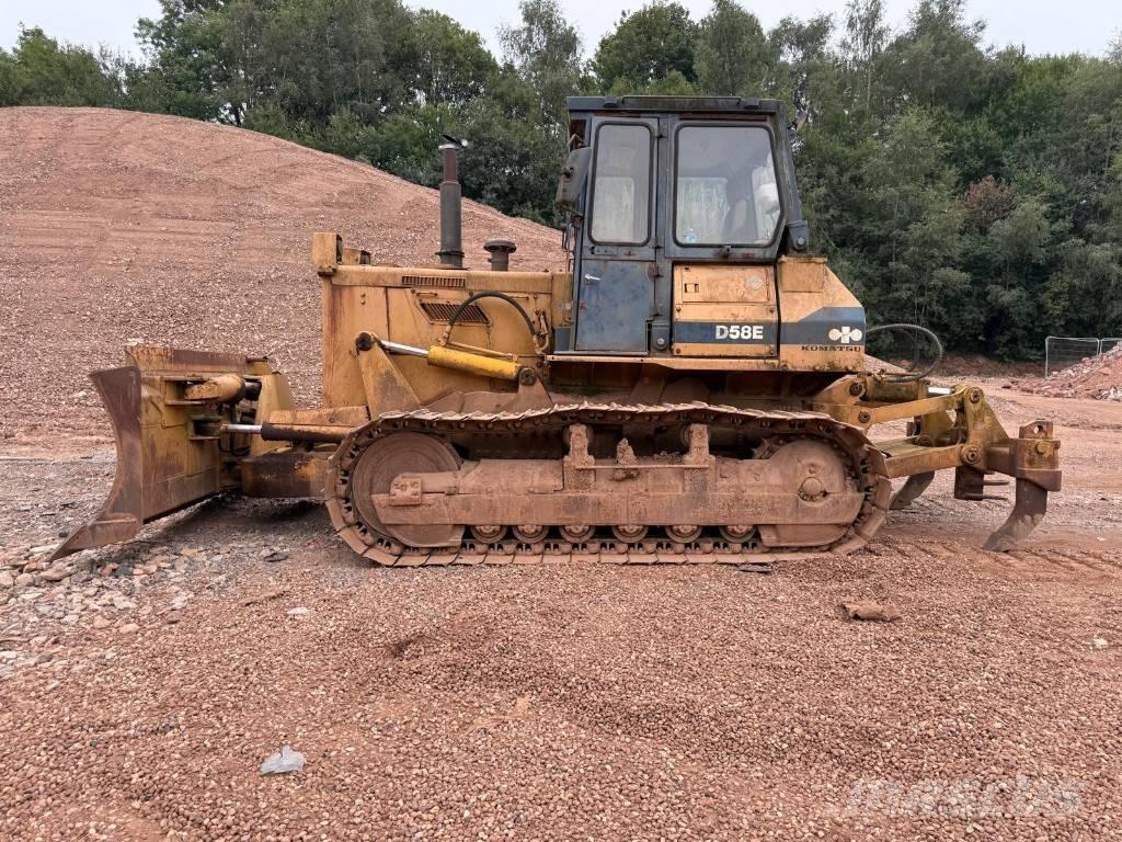 Komatsu D58E-1 Crawler dozers