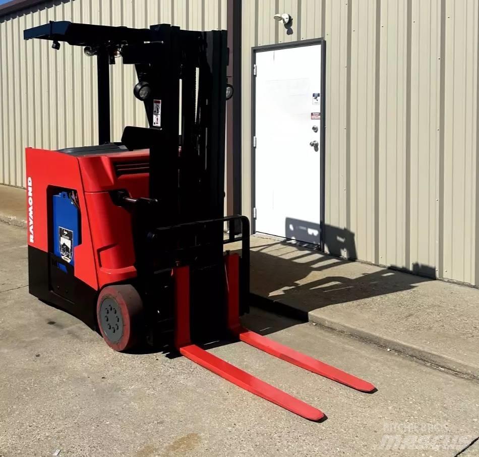 Raymond 425C40TT Electric Forklifts