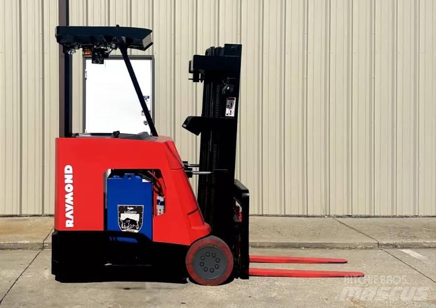 Raymond 425C40TT Electric Forklifts