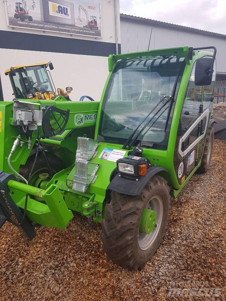 Merlo P 27.6 Plus Telescopic Handlers