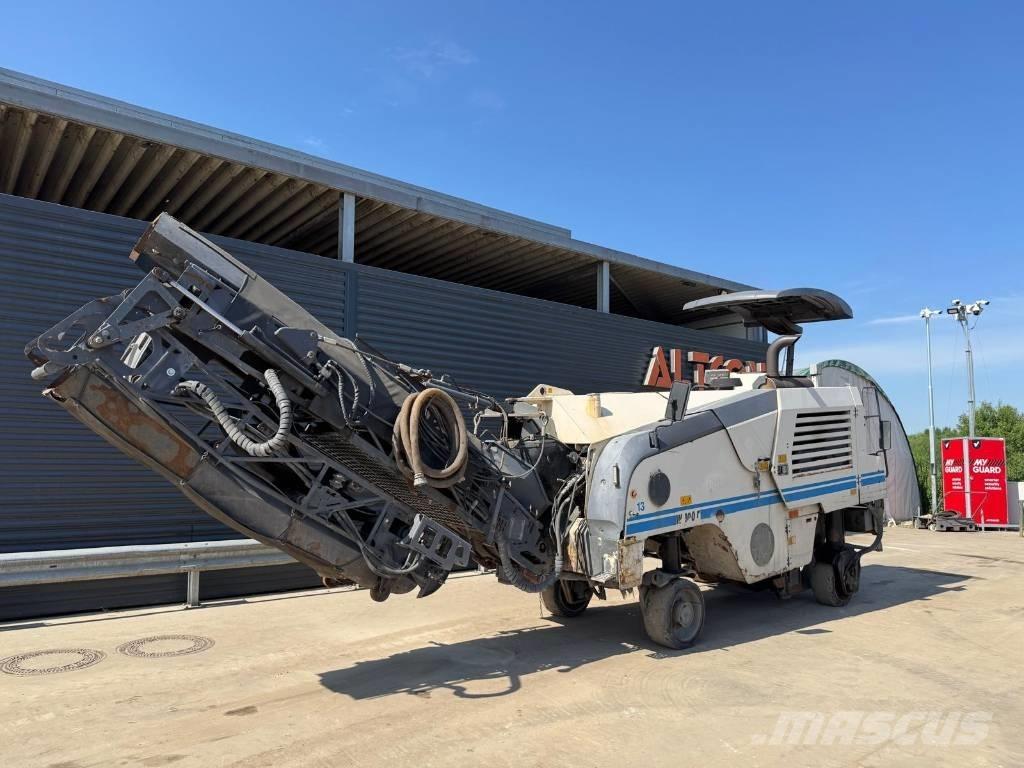 Wirtgen W 100 F Asphalt cold milling machines
