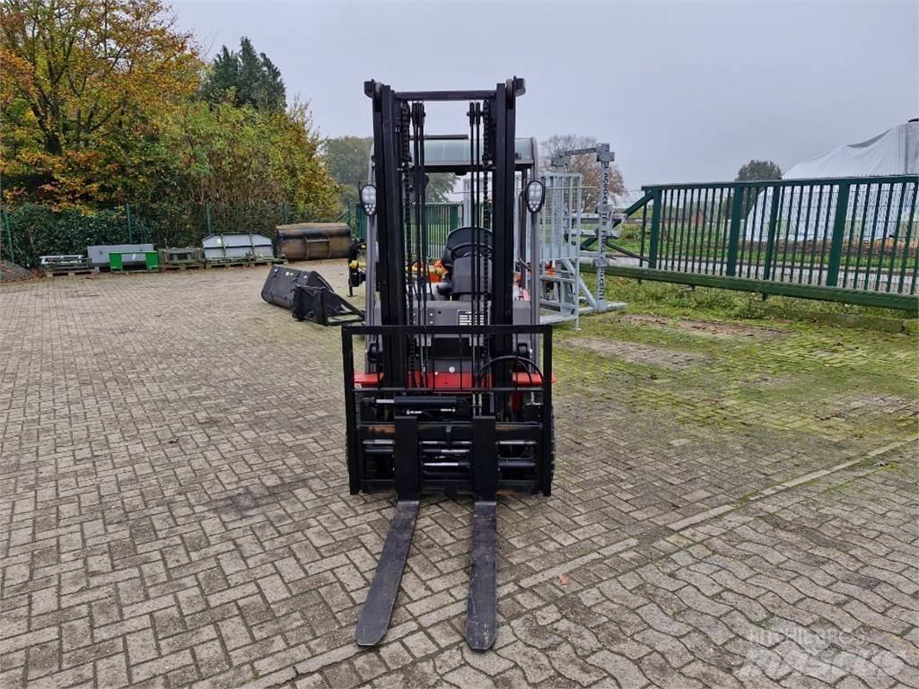 Manitou ME 420 Farm Equipment - Others