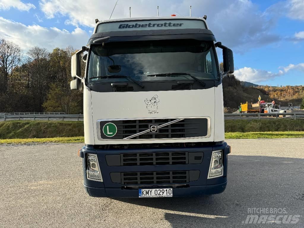 Volvo F 12 Conventional Trucks / Tractor Trucks