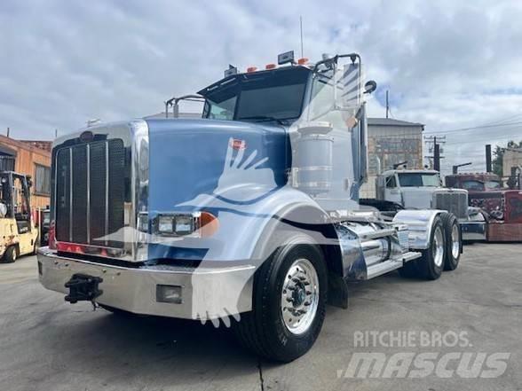 Peterbilt 367 Conventional Trucks / Tractor Trucks