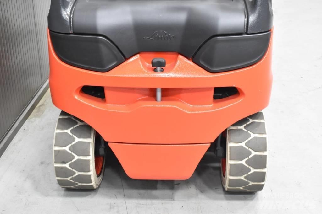Linde E 25 Electric Forklifts
