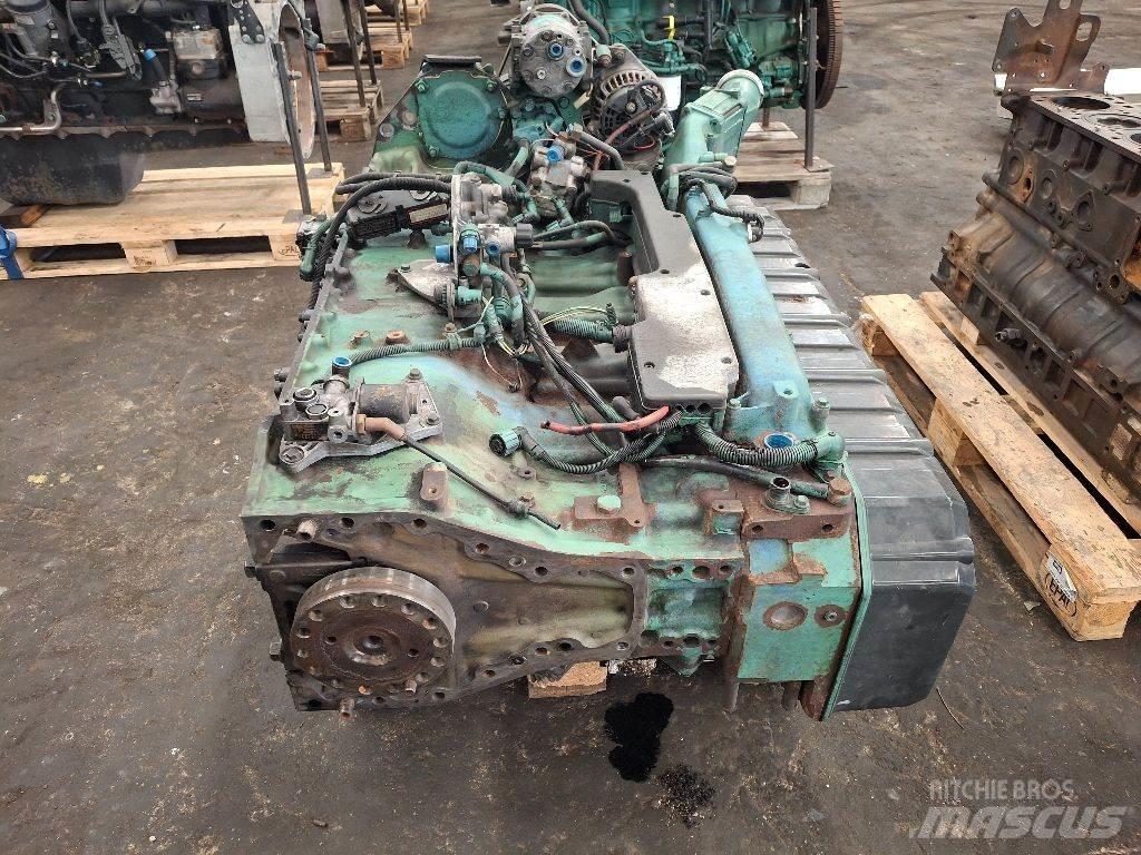 Volvo D12D420 Engines