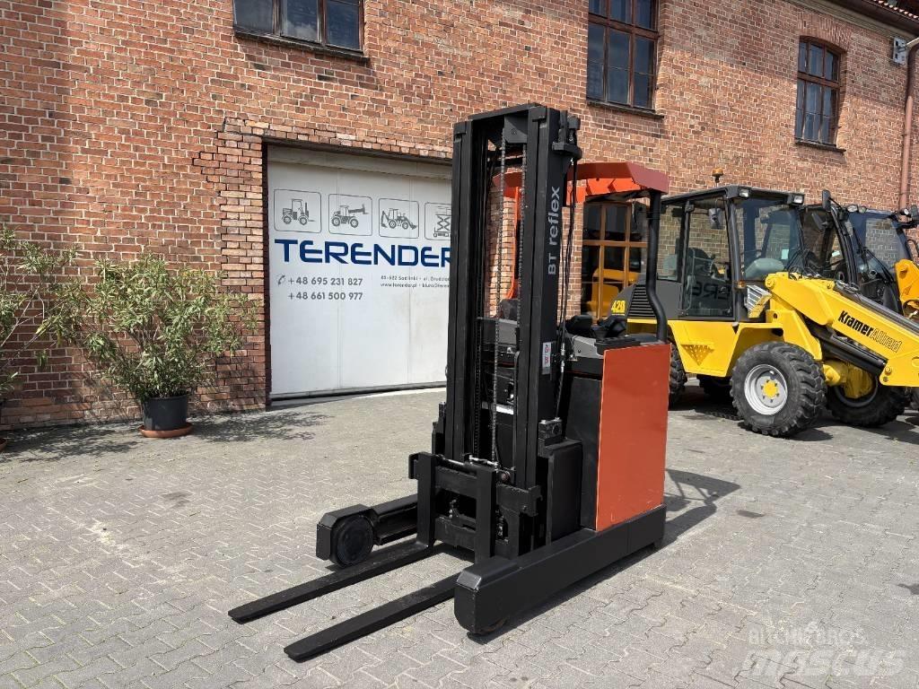 Toyota RRE 140 Reach trucks