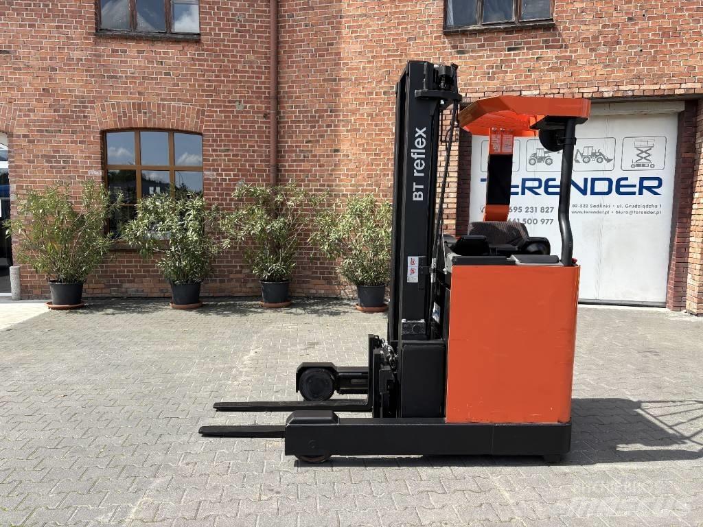 Toyota RRE 140 Reach trucks
