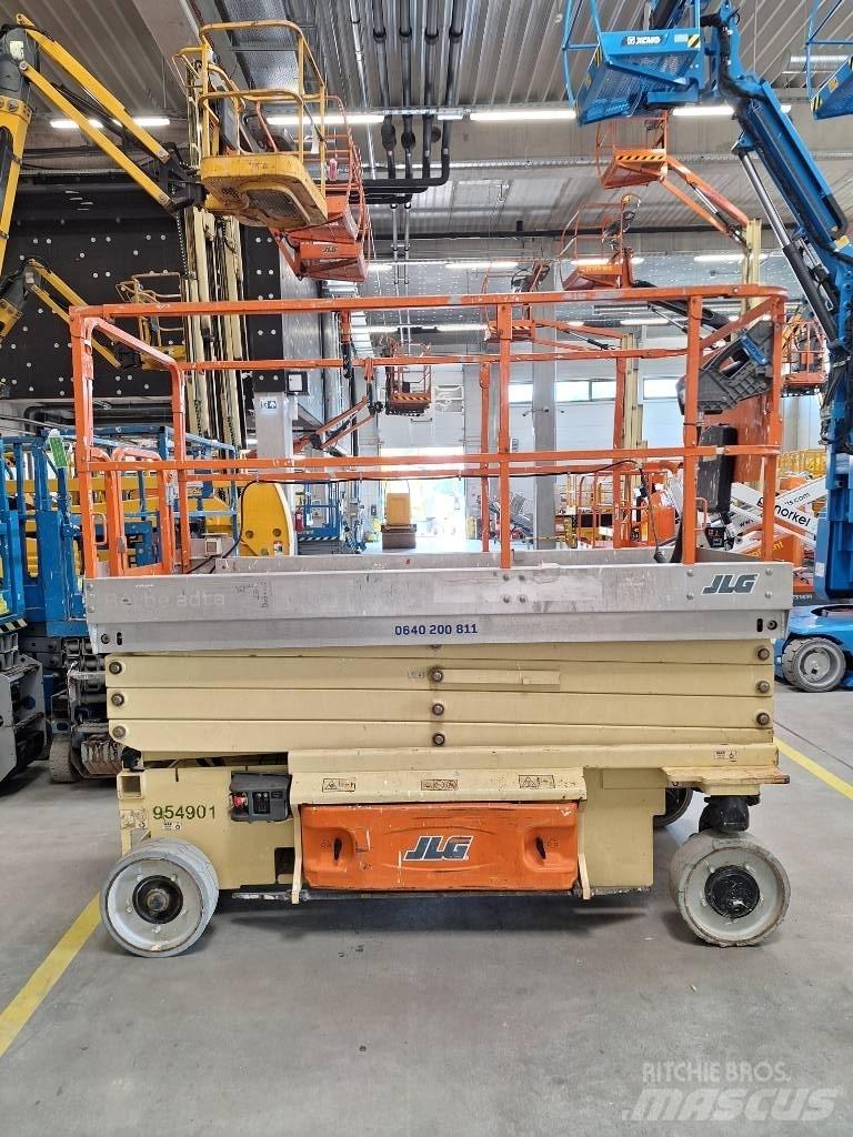 JLG 2646 ES Scissor Lifts