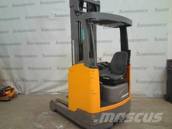 Jungheinrich ETV 216 Reach trucks