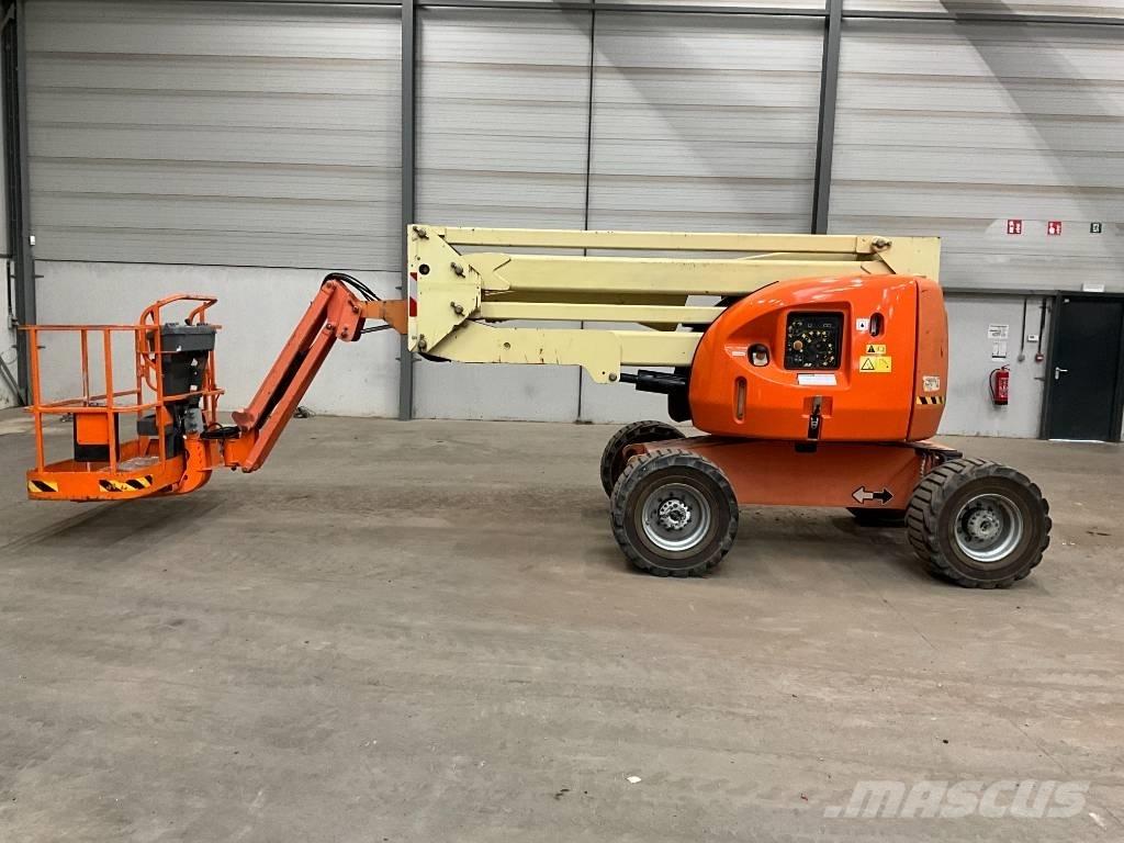 JLG 450 AJ Articulated boom lifts
