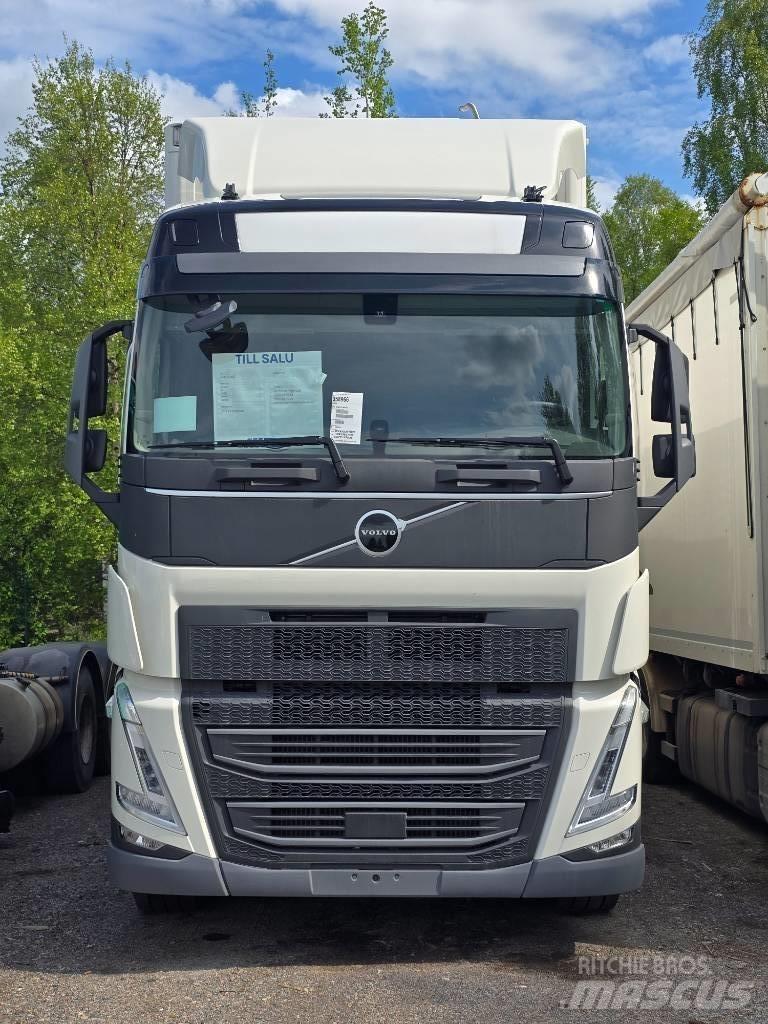 Volvo FH460 Box trucks