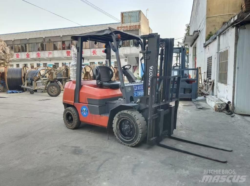 Toyota FD 30 Diesel Forklifts