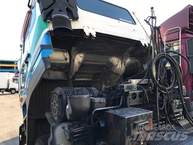 UD KL-CK482BAT Conventional Trucks / Tractor Trucks