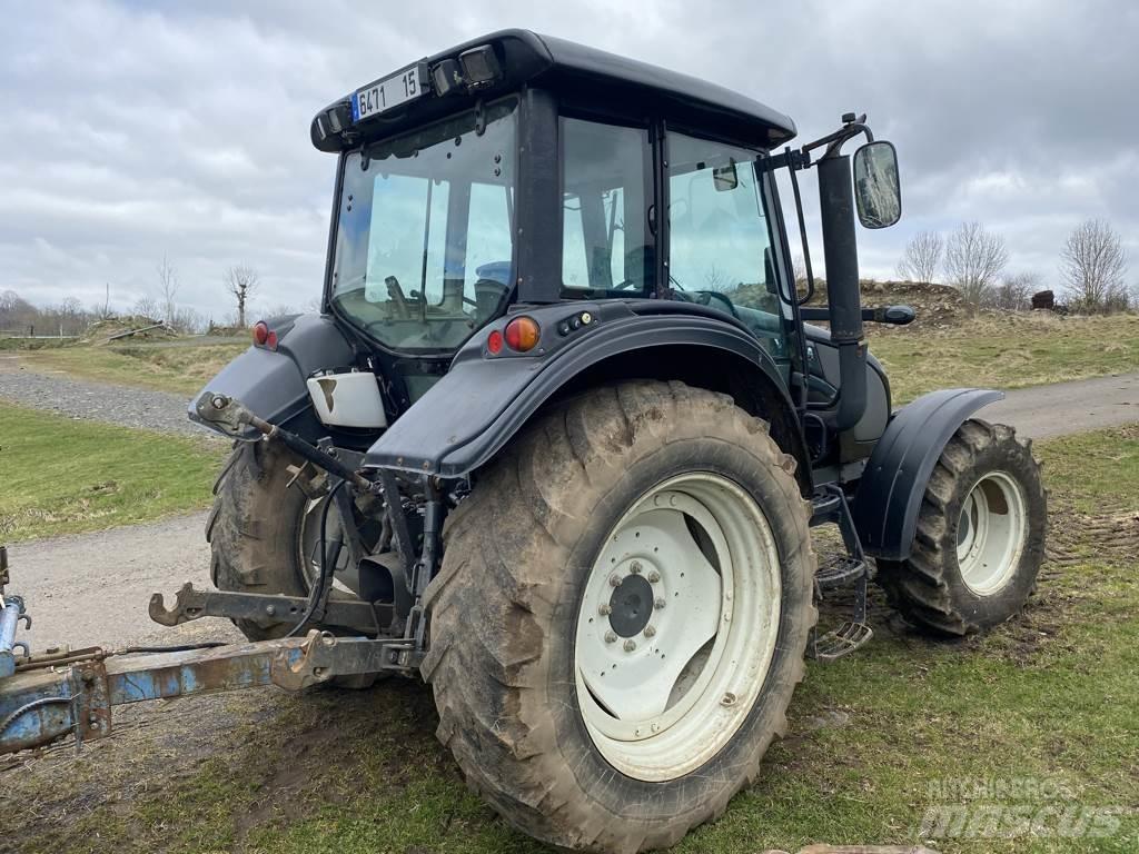 Valtra N92 HITECH Tractors