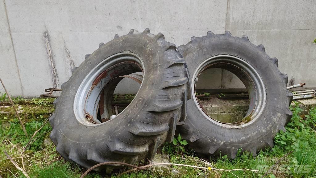 Taurus point 8 Tires, wheels and rims