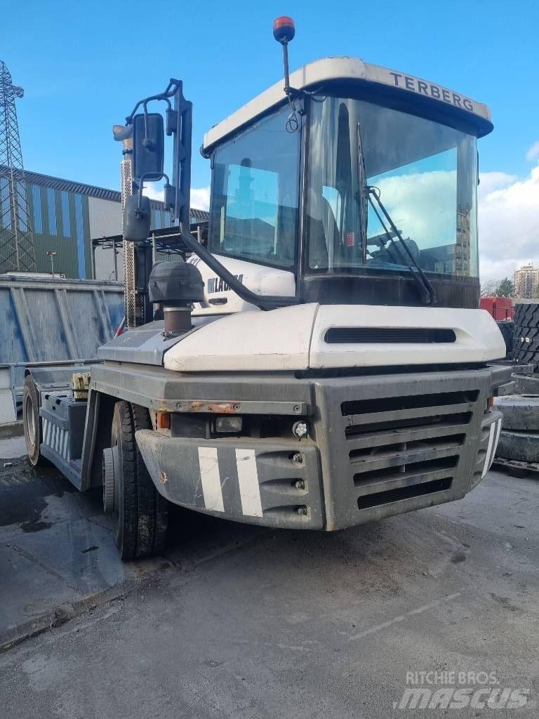 Terberg RT283 Shunt Trucks