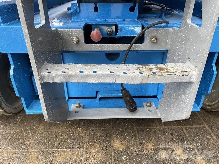 Genie GS4047 Other lifts and platforms